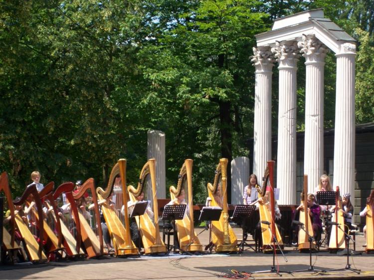 Dziecięcy zespół harfowy Wiktorska Harp Open